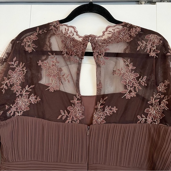 Jade by Jasmine Brown Mother of Bride Evening Gown Beaded Sleeves Size 16 - Picture 3 of 9